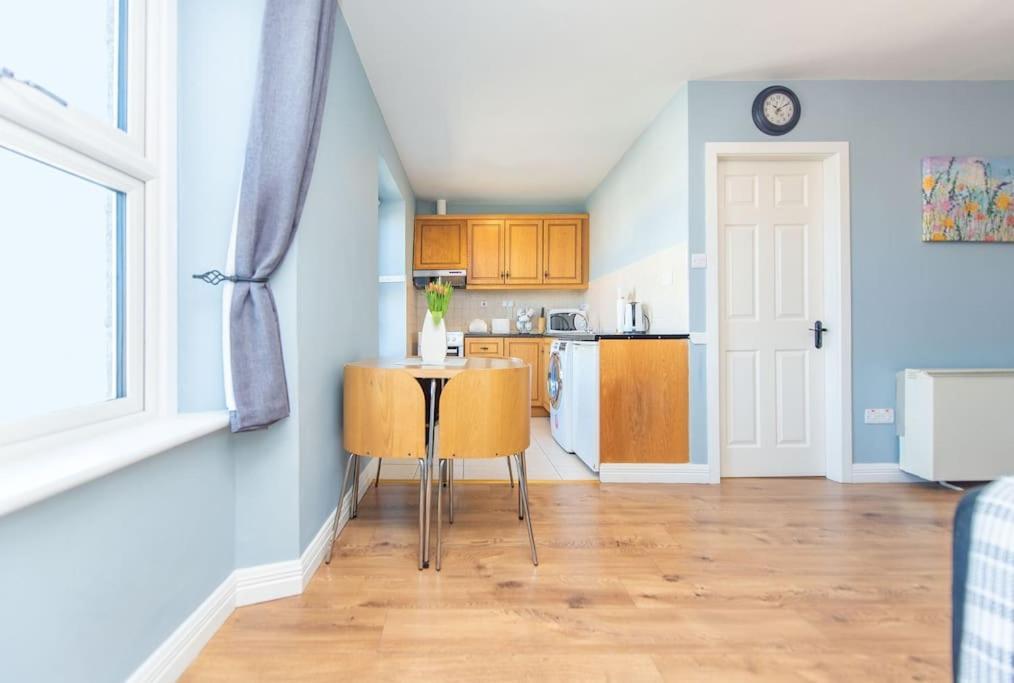 Clonbur House - Two Bedroom Village Apartment Galway Kültér fotó