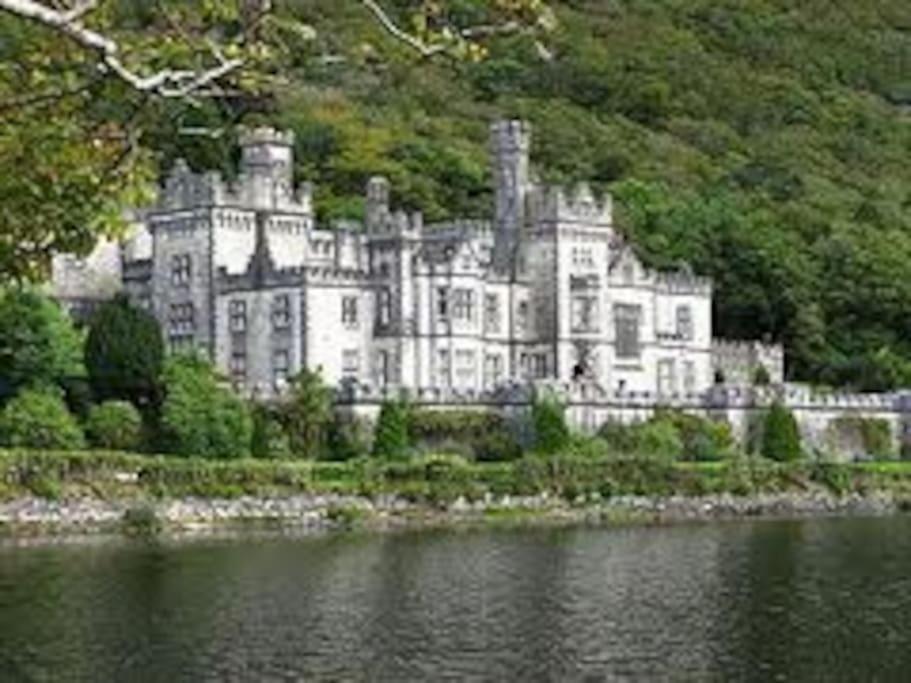 Clonbur House - Two Bedroom Village Apartment Galway Kültér fotó
